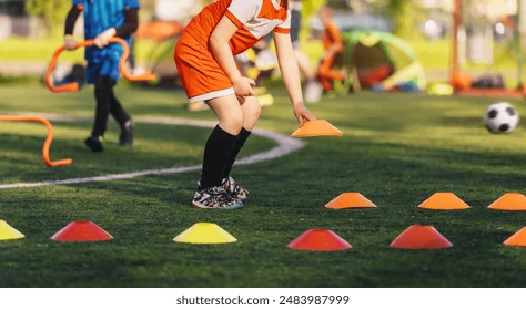 世界冠军黄雅琼、刘雨辰举行婚礼，樊振东、汪顺送上视频祝福