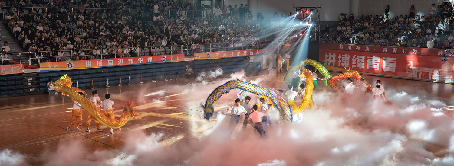 篮球NBA裁判承认关键球判罚存在问题